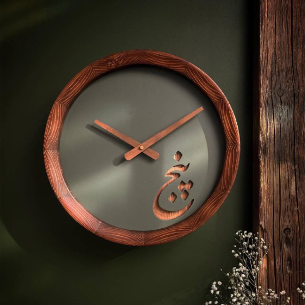 ساعت دیواری چوبی دست ساز مدل 166
