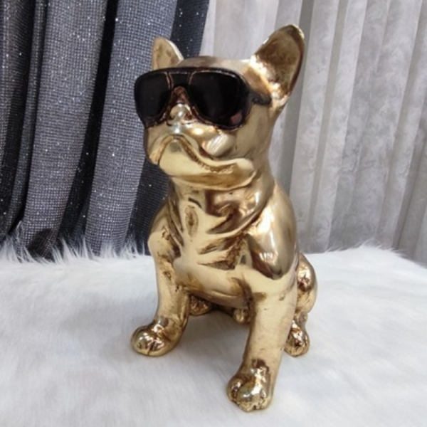 مجسمه سگ بولداگ عینکی، مجسمه دکوری با کیفیت و آبکاری بی نظیر، زیبا کننده هر میز و هر سطحی، هدیه ای مناسب برای خانم ها، رنگ طلایی