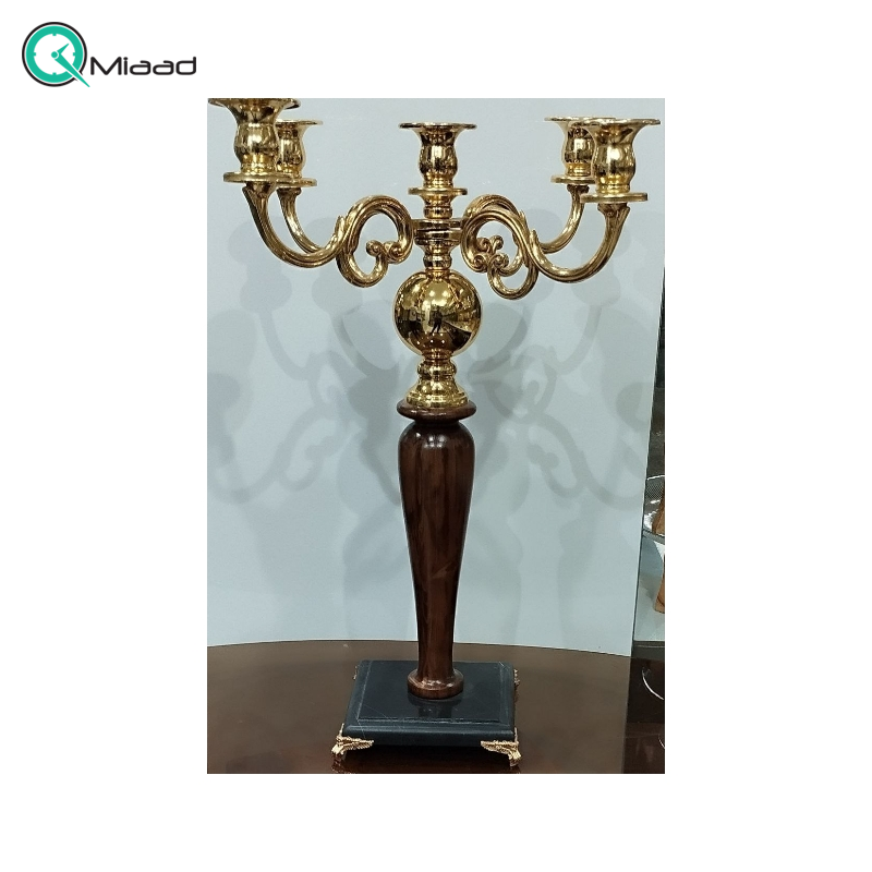 مجسمه و شمعدان چوبی کد 6410