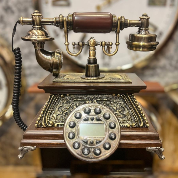 تلفن رومیزی چوبی مدل 4030، تلفن رومیزی کلاسیک با شماره گیر دکمه‌ ای، تلفن رومیزی خاص و سنتی، بدنه چوبی، رنگ قهوه ای