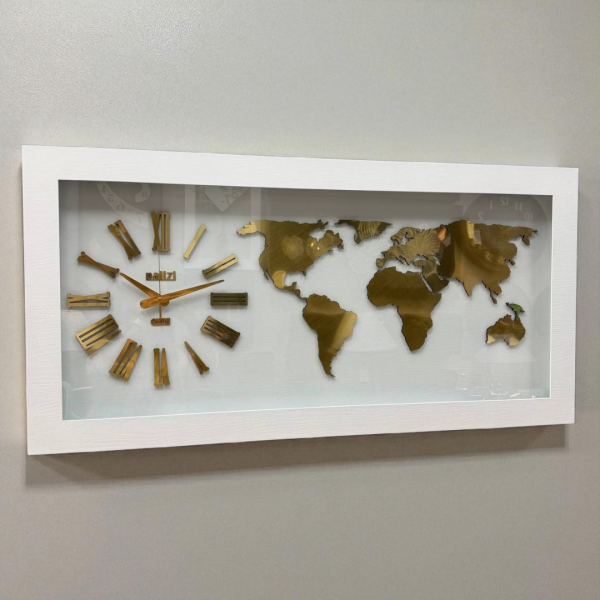 ساعت دیواری مدل 3315، ساعت دیواری طرح نقشه جهان با تنوع رنگ بندی، متریال ام دی اف ساعت، دارای موتور آرامگرد با دو سال ضمانت، رنگ سفید