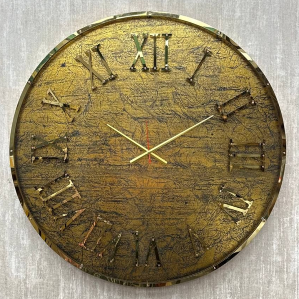 ساعت دیواری فلزی لوکس مدل 5250 با طراحی هنری خاص، اثر هنری عظیم با قطر 90 سانت و اعداد رومی | شکوه صنعتی و مدرن