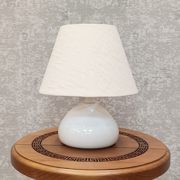 آباژور رومیزی مدرن، چراغ خواب جذاب و ظریف با طراحی مدرن و مینیمال، سرپیچ معمولی، رنگ سفید