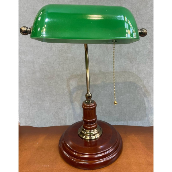 آباژور رومیزی مدل 8001، چراغ خواب چوبی اورجینال، دارای حباب خلاقانه سبز رنگ، مناسب اتاق خواب و سالن پذیرایی 