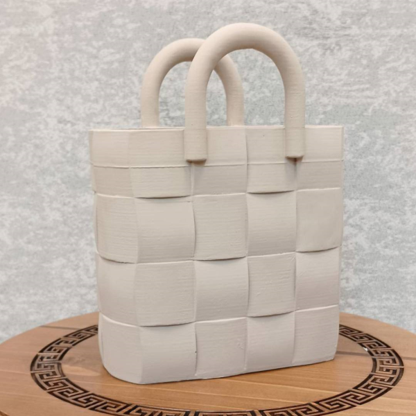 گلدان رزین مدل زنبیل، گلدان شطرنجی خلاقانه و دکوری طرح زنبیل، متریال رزین 