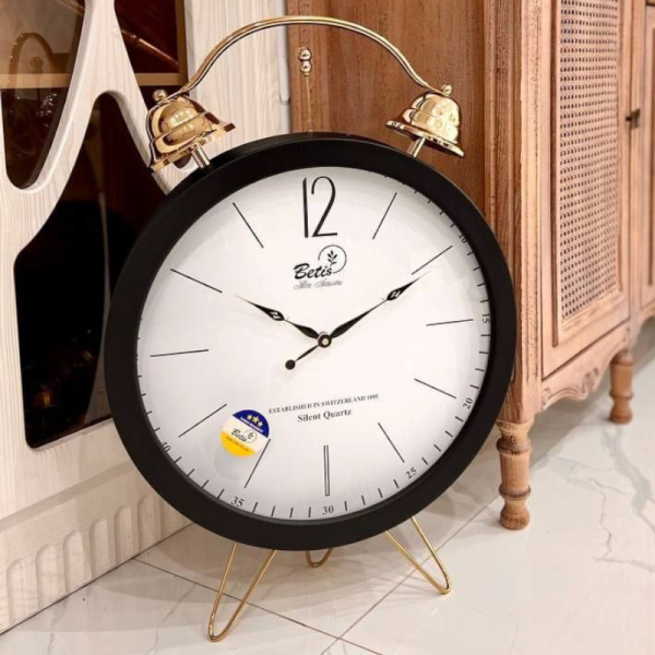ساعت ایستاده بتیس، ساعت ایستاده سالنی طرح ساعت رومیزی کلاسیک برند بتیس با ساختاری کلاسیک و جذاب، فریم از فلز آبکاری شده