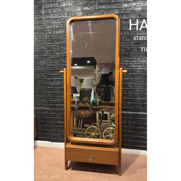 آینه قدی کشودار چوبی هاردی مدل 611 | طراحی مینیمال و کاربردی با بدنه تمام چوب و پوشش پلی اورتان