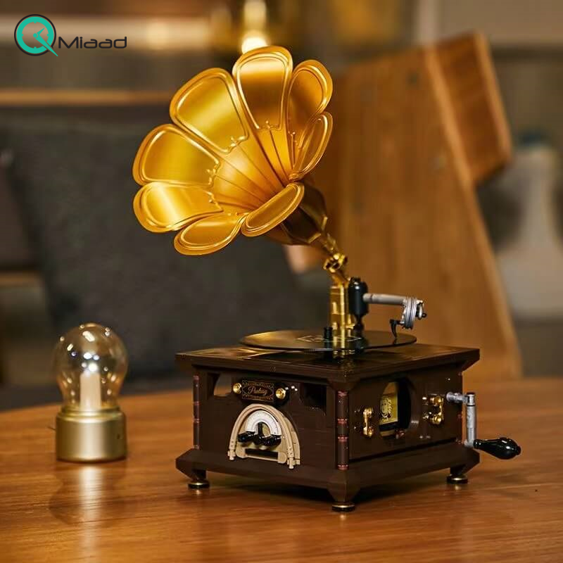 گرامافون: ترکیب نوستالژی و شکوه