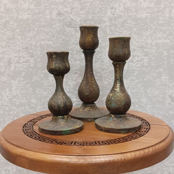 ست شمعدان تزیینی رزین در سه سایز مختلف، ست شمعدان سه عددی، متریال رزین مقاوم و استفاده به عنوان وسیله تزیینی حتی بدون شمع