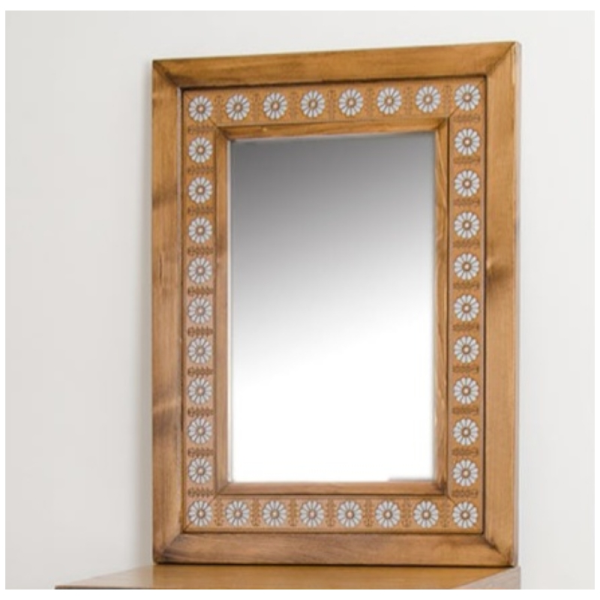 آینه چوبی لوتوس نقره ای AY03025، آینه ای بسیار زیبا با طراحی چوبی و سنتی، سایز 80x60 سانت