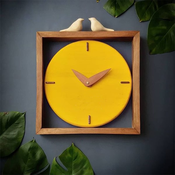 ساعت دیواری چوبی دست ساز مدل 134