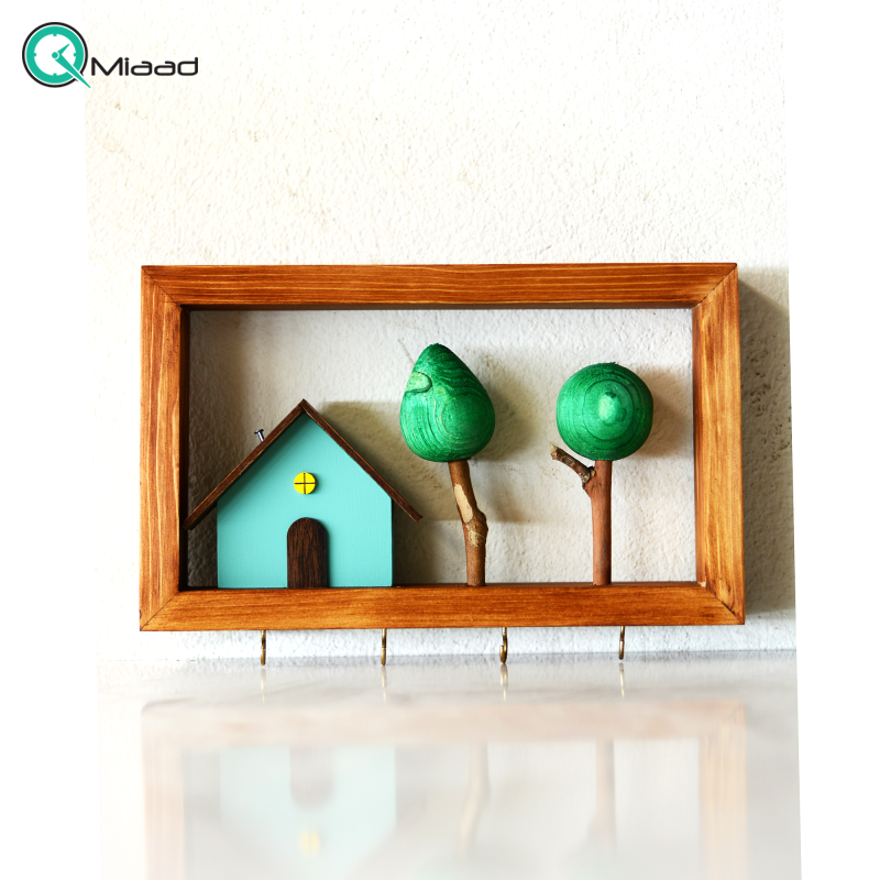 جاکلیدی دست ساز طرح کلبه و درخت با رنگ سبز روشن