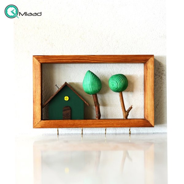 جاکلیدی طرح کلبه و درخت، جاکلیدی تماما دست ساز طرح کلبه و درخت با طراحی فانتزی و بسیار دلنشین، رنگ سبز تیره